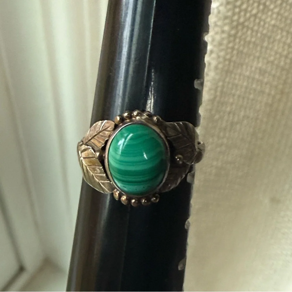 Sterling malachite ring - Picture 1 of 11